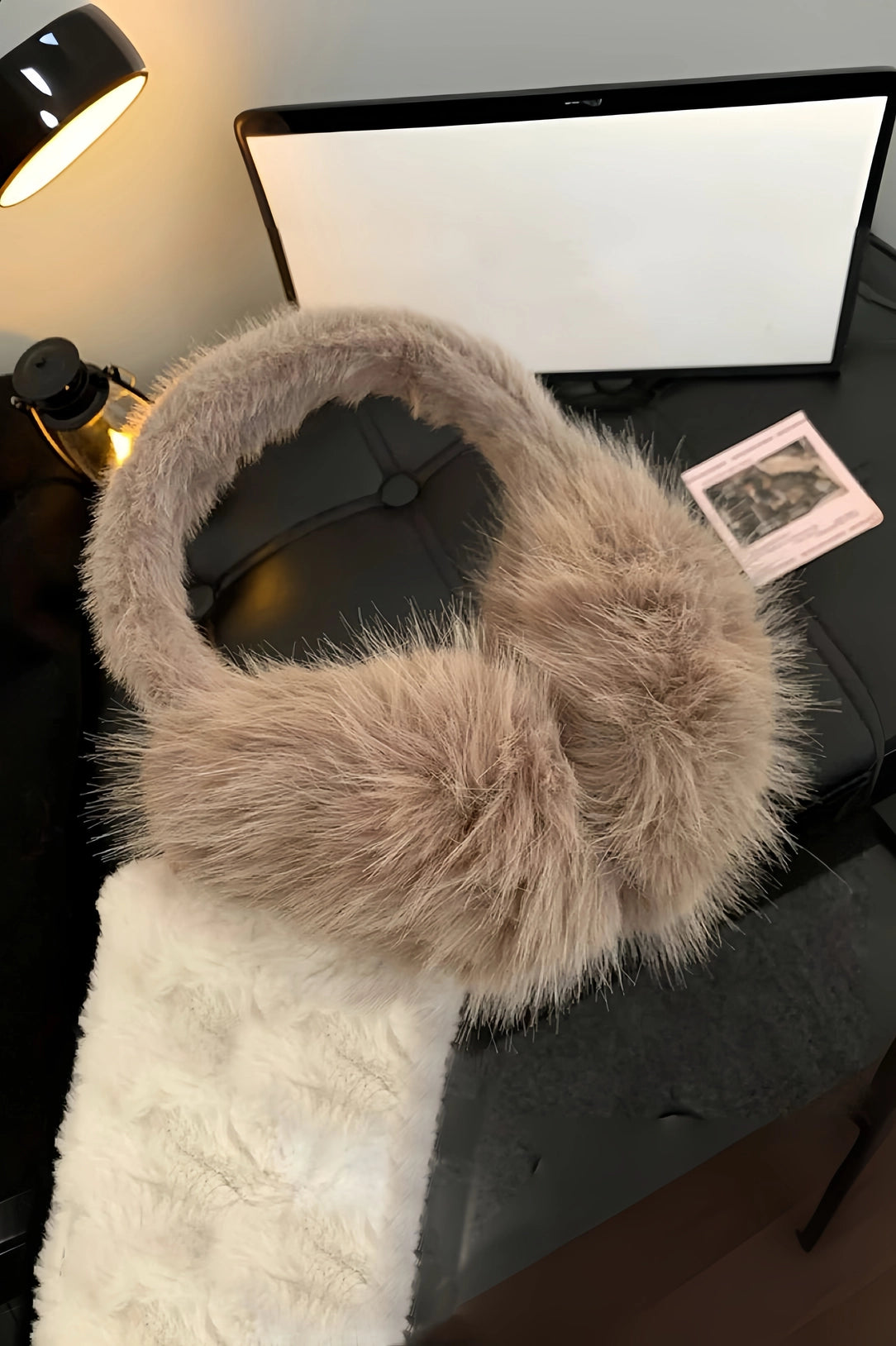 FAKE FUR ØREVARMERE BEIGE