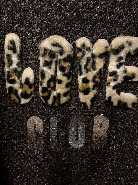 Brun strik - Love Club