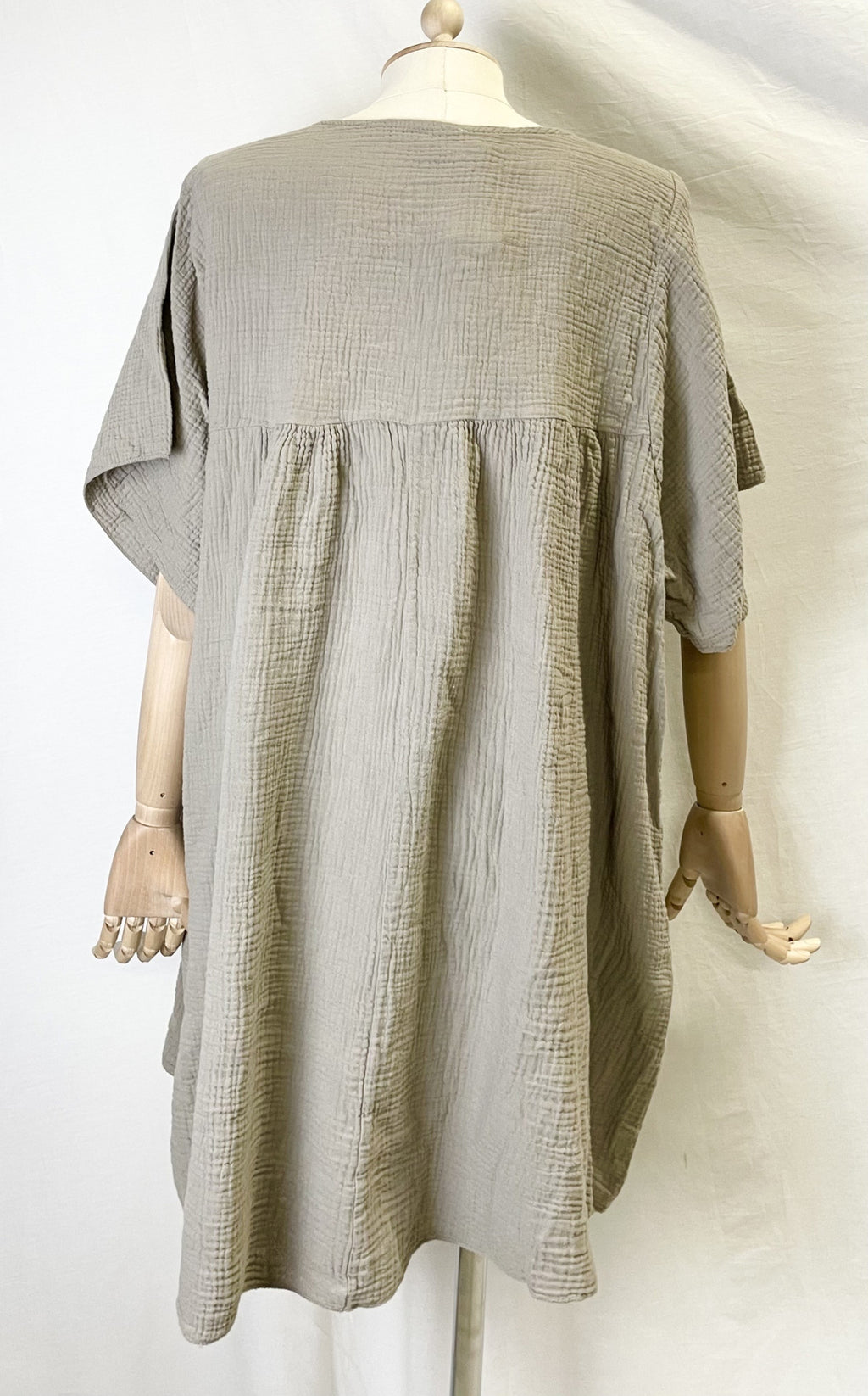 Kort mousselin kjole - Taupe