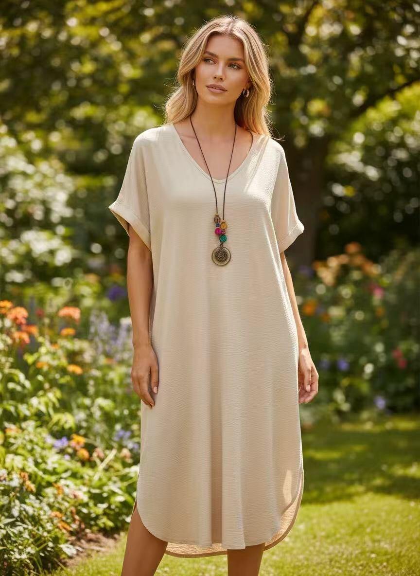 Kjole med halskæde - Beige